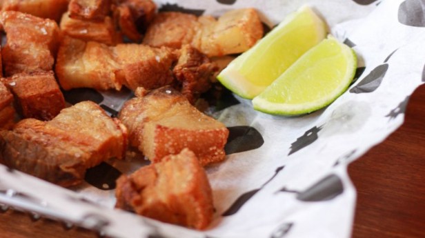 62f5a9225c320_chicharron