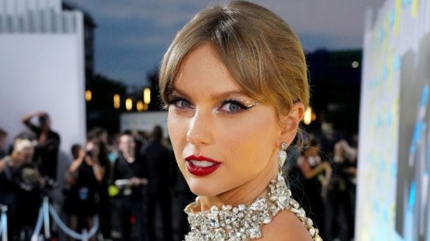 635350f1e5a5c_taylor5