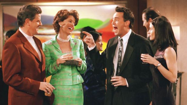 https___i.cdn.tbs.com_assets_images_2017_04_friends-s5e12-1600x900